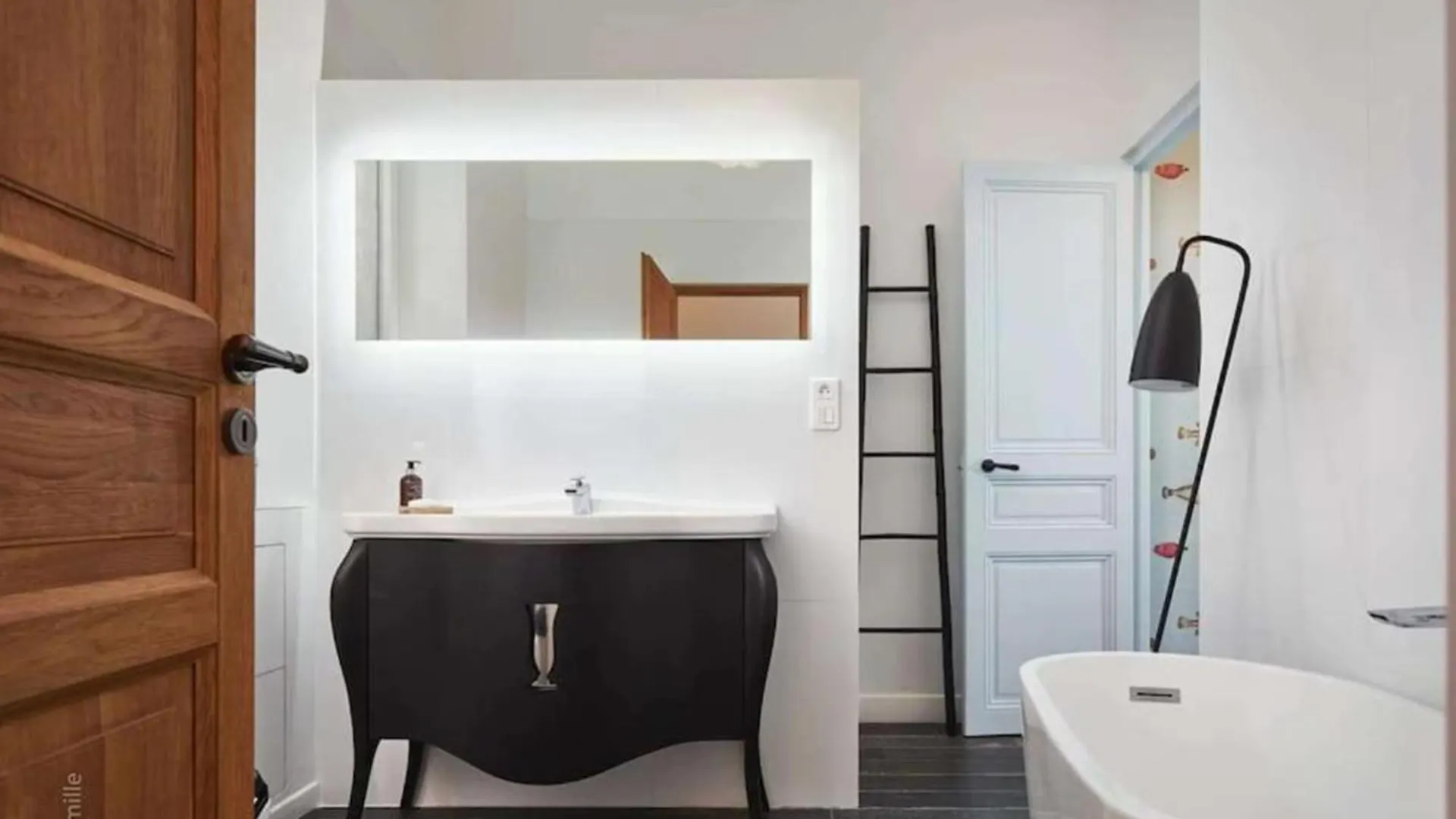 Luxury Holiday Rental Overlooking Monaco, Panoramic Views, Gorgeous Furniture Beausoleil France